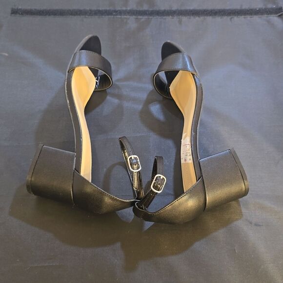 BRAND NEW WILD DIVA WOMEN'S ANKLE STRAP PLATFORM  LOW CHUNKY HEELS  SANDAL - Picture 12 of 15